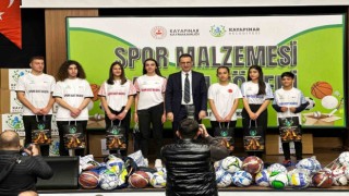 Diyarbakırda 110 okula 1 milyon liralık malzeme desteği