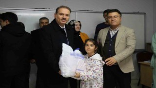 Doğa Koleji öğrencileri “Bu kış beni sen giydir” projesiyle örnek oldu