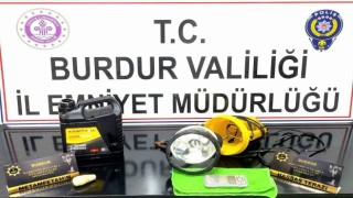 Durdurulan araçta uyuşturucu çıktı, 2 şahıs tutuklandı