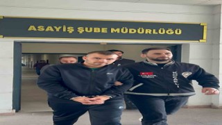 Düşük ayarlı altınlarla 5 kuyumcuyu 200 bin TL dolandırdılar
