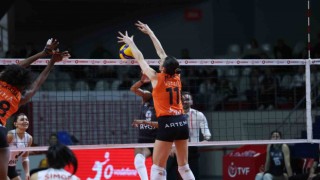 Eczacıbaşı Dynavit, Beşiktas Ayosa set vermedi