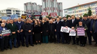 Eğitimciler, okul çıkışı darp edilen müdür için toplandı