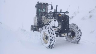 Elazığda 17 köy yolu kar nedeniyle ulaşıma kapandı