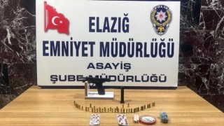 Elazığda 25 yıl kesinleşmiş hapis cezası bulunan şahıs, balkondan atlayarak kaçmaya çalıştı