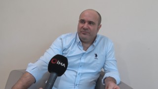 Enkazda çıkan yangında öleceğim diye intihara kalkışan depremzede, protezleri sayesinde yeniden ayağa kalktı