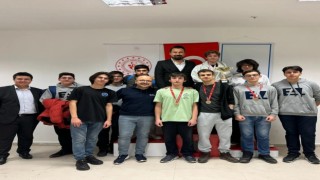 Eskişehir Anadolu Lisesinden iki birincilik