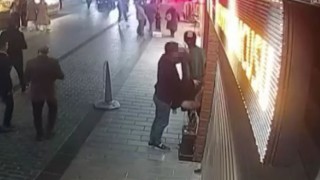 Eyüpsultanda ilginç hırsızlık: Mankenin üzerindeki montu kaşla göz arasında çaldı