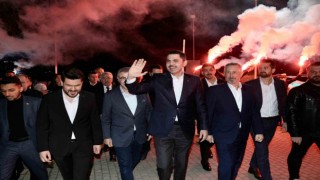 Eyüpsultan'da konuşan Murat Kurum: “Biz 230 km söz verip 8 km yapanlardan değiliz”