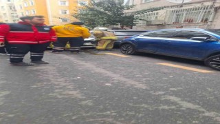Fatihte park yeri kavgası: Kavganın ardından ters yöne girip 2 araca çarptı
