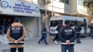 FETÖ şüphelilerine İzmir merkezli operasyon: 15 gözaltı