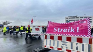 Frankfurt Havalimanında işçiler greve gitti: 800 uçuş iptal edildi