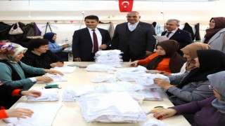 Gazzeli çocuklar için Acıpayamda çamaşır üretiliyor