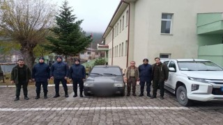 Gece avı yapan şahısların otomobiline el konuldu