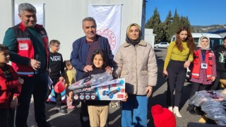 Geçici barınma merkezlerindeki çocuklara psikososyal destek sürüyor