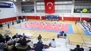 Geleceğin milli sporcuları kuşak yükseltti