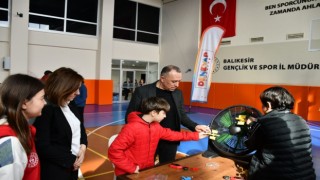 Genç bilim adamları Deneyap Proje Şenliğinde buluştu