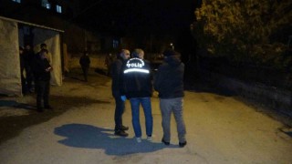 Gençlerin “kız” kavgası kanlı bitti: 1 yaralı
