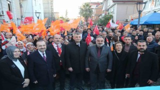 Gölcük Belediye Başkanı Ali Yıldırım Sezerden gövde gösterisi