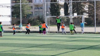 Haliliye Belediyesi futbol okulu miniklerin adresi oldu