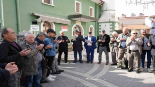 Hisarcıkta 36 kişilik umre kafilesi dualarla uğurlandı