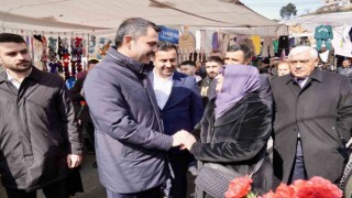 İBB Başkan Adayı Kurum Sarıyer Çarşamba Pazarında esnafı ziyaret etti