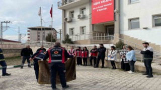 Iğdır Belediyesinden yangın söndürme eğitimi