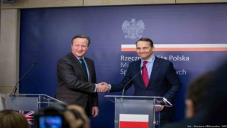 İngiltere Dışişleri Bakanı Cameron: Ukraynaya yardım paketi konusunda ABDli dostlarımızı ikna etmeliyiz