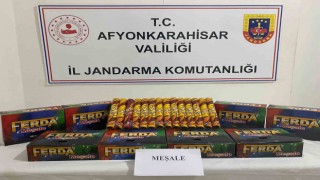 İzinsiz hava fişek ve meşale satışı yapan zücaciyeye jandarma baskını