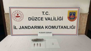 Jandarma ekipleri uyuşturucuya geçit vermiyor