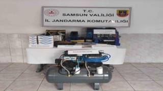 Jandarmadan kaçak tütün satıcılarına baskın