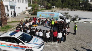 Jandarmadan öğrencilere eğitim