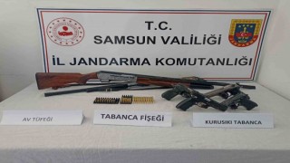 Jandarmadan silah, mühimmat ve uyuşturucu baskını