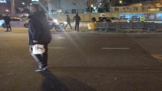 Kadıköy D100de bir şahsa önünü kesmeye çalıştığı otomobil çarptı