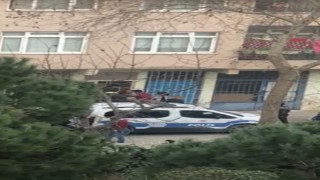 Kadıköyde alkollü kiracı kaldığı gecekonduyu yaktı