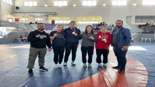 Kadınlar Güreş Türkiye Şampiyonasında Erzincanlı sporculardan büyük başarı