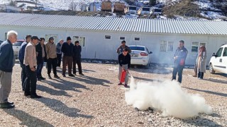 Kahramanmaraş İtfaiyesi Bilgilendirme ve Tatbikat Gerçekleştirdi