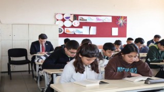Karacasuda öğrencilere kitap okuma alışkanlığı kazandırılıyor