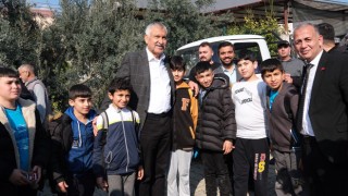 Karalar, Vatandaşlarla Bir Araya Geldi