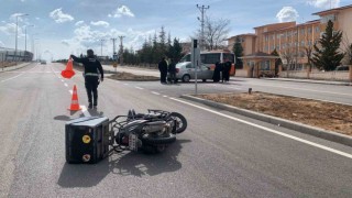 Karamanda otomobille motosiklet çarpıştı: 1 yaralı