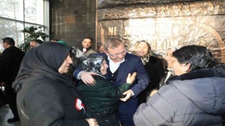 Kars Valisi Ziya Polata şehit ailelerini ağırladı