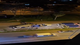 Kasası açık kamyonetle yolu kapatıp asker eğlencesi düzenlediler