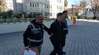 Kasıtlı olarak aracıyla çarptığı polis ve annesini yaralayan minibüs sürücüsüne adli kontrol