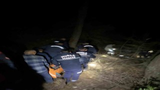 Kayalıklardan düşen şahıs ekipler tarafından kurtarıldı