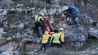 Kayıp posta çalışanı 50 saat sonra makilerin arasında ölü bulundu
