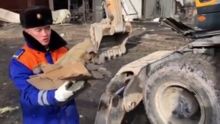 Kırgızistanda santraldeki patlamanın 3üncü gününde enkazdan bir köpek kurtarıldı