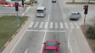 Kırmızı ışık ihlali yapan 8 sürücüye 58 bin lira ceza