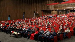 Kocaelililer Dr. Sadık Ahmetin hayat hikayesini izledi