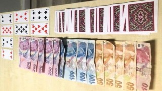 Kumar oynatılan kahvehaneye operasyon