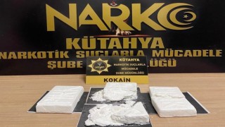 Kütahyada bir araçta 3 bin 16 gram kokain ele geçirildi