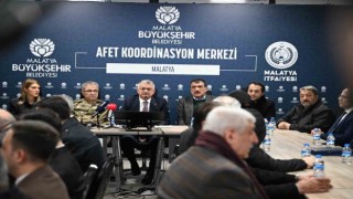 Malatya'da Afet Koordinasyon Toplantısı saat 04.17de toplandı
